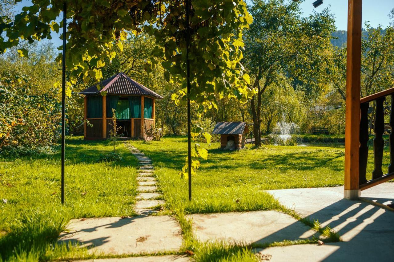 Апартаменти Для Двох Verkhovyna Ngoại thất bức ảnh