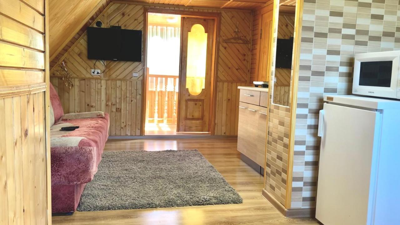 Апартаменти Для Двох Verkhovyna Ngoại thất bức ảnh